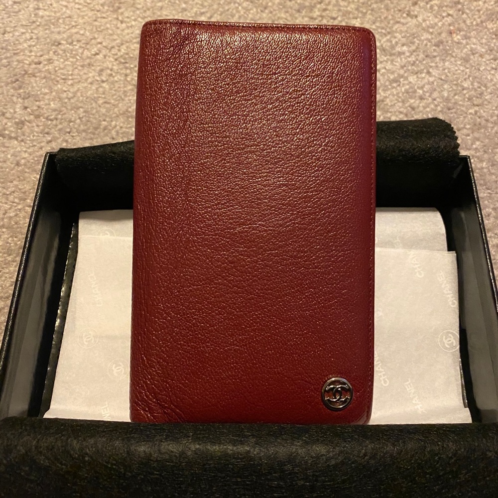 CHANEL Caviar Wallet w/Original Box & Paperwork - Picture 5 of 7